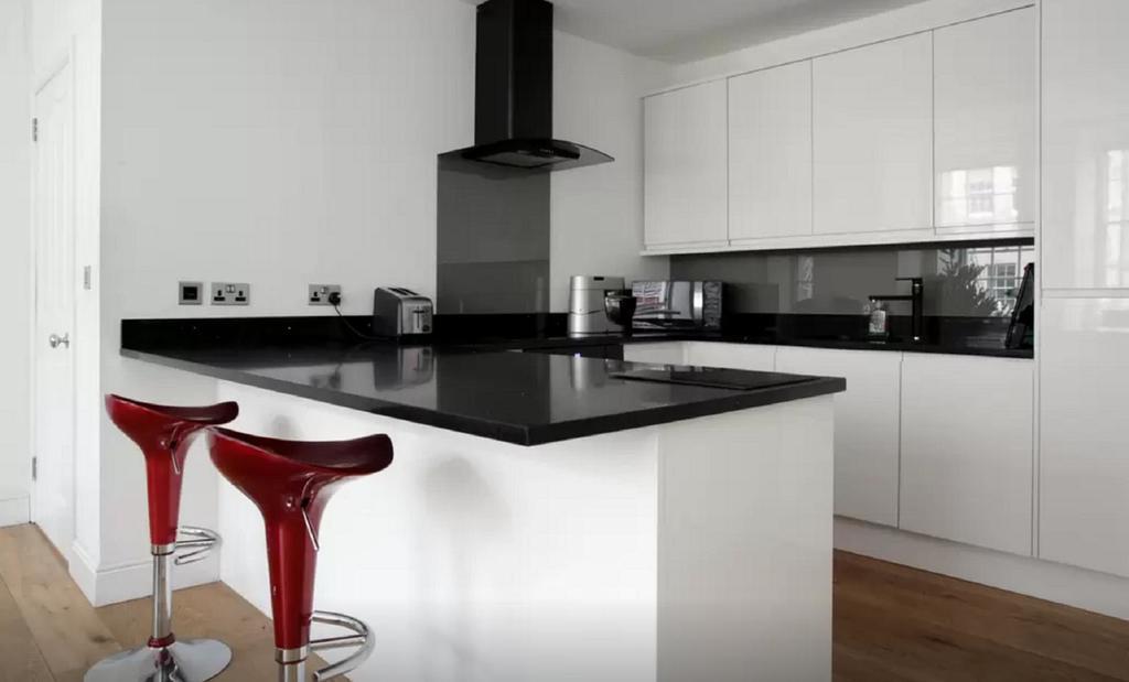 Clamshell Land - Royal Mile Apartment Edinburgh Bilik gambar